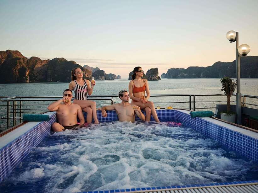 Halong Bay Luxury Cruise: Kayak&Swim,Cave, Party BEST SELLER - Luon Cave by kayak or bamboo boat