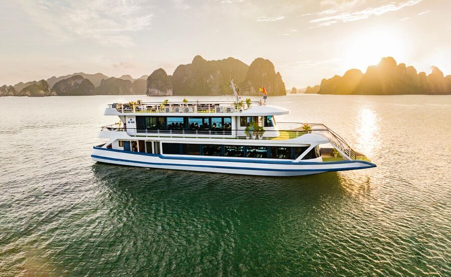 Halong Bay Luxury Cruise with Kayaking & Lunch Buffet - Boarding Hercules Cruise and the first views
