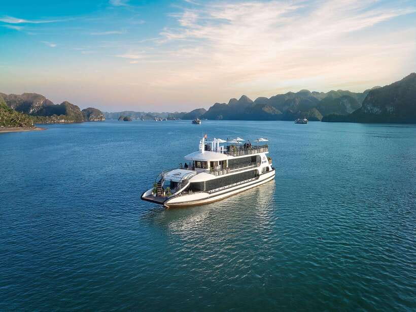 Halong Bay: Luxury Day Cruise with Buffet, Kayak, Swim - Key points to know before booking