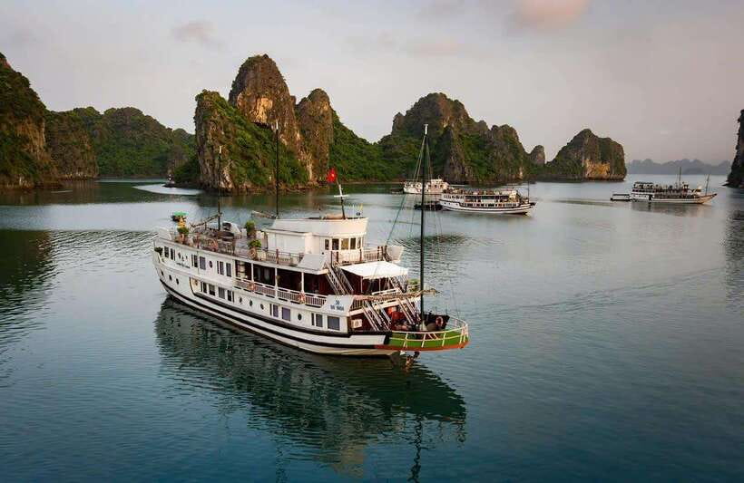 Hanoi: 2-Day Halong Bay Boutique Cruise with Kayaking - From Hanoi to Tuan Chau Port