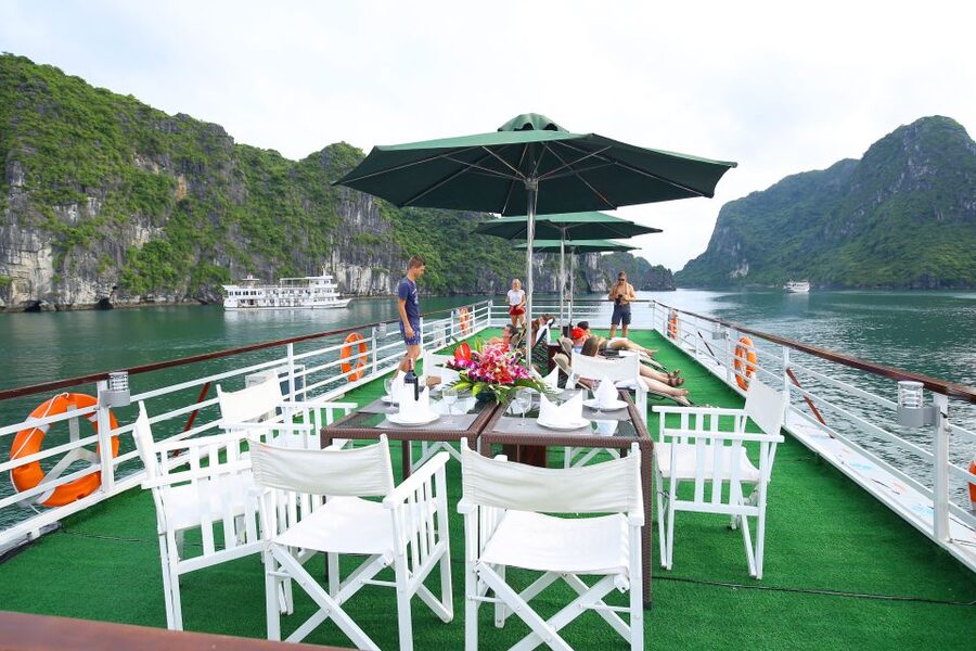 Hanoi: 3-Day Ninh Binh - Ha Long Bay, Cave, kayak, Swimming - Sunrise and Vung Vieng floating village