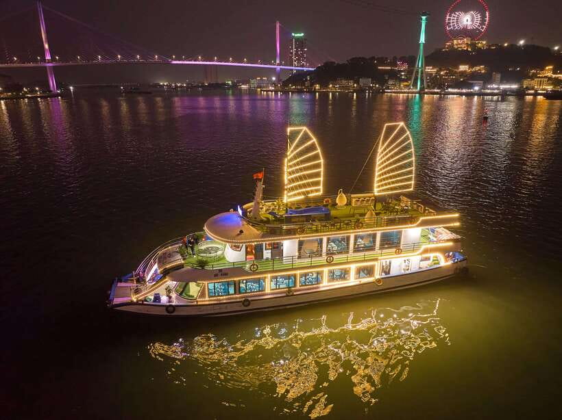 Hanoi: Halong Bay Cruise, Amazing Cave, Titov Island & Kayak - Cruising past Halong Bay’s limestone islands
