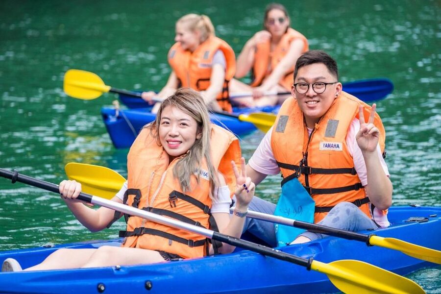 Hanoi: Halong Bay Day Trip with Titop Island, Cave, & Kayak - Sunset drinks and the ride back