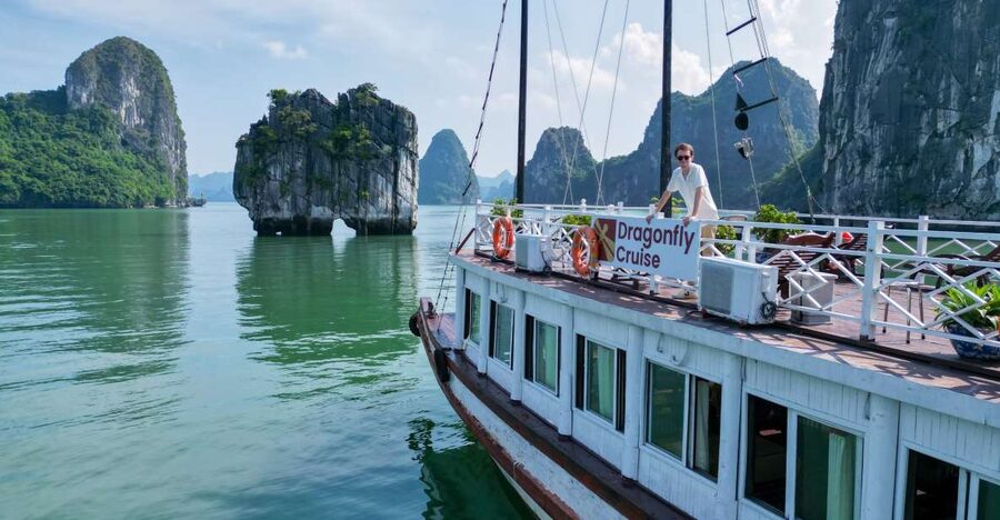 Hanoi: Islands & Caves Ha Long Cruise with Lunch & Kayaking - Why this one day on Ha Long Bay works