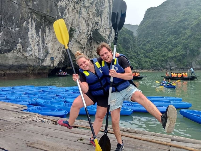 Hanoi: Islands & Caves Ha Long Cruise with Lunch & Kayaking - Forty five minutes by kayak or bamboo boat