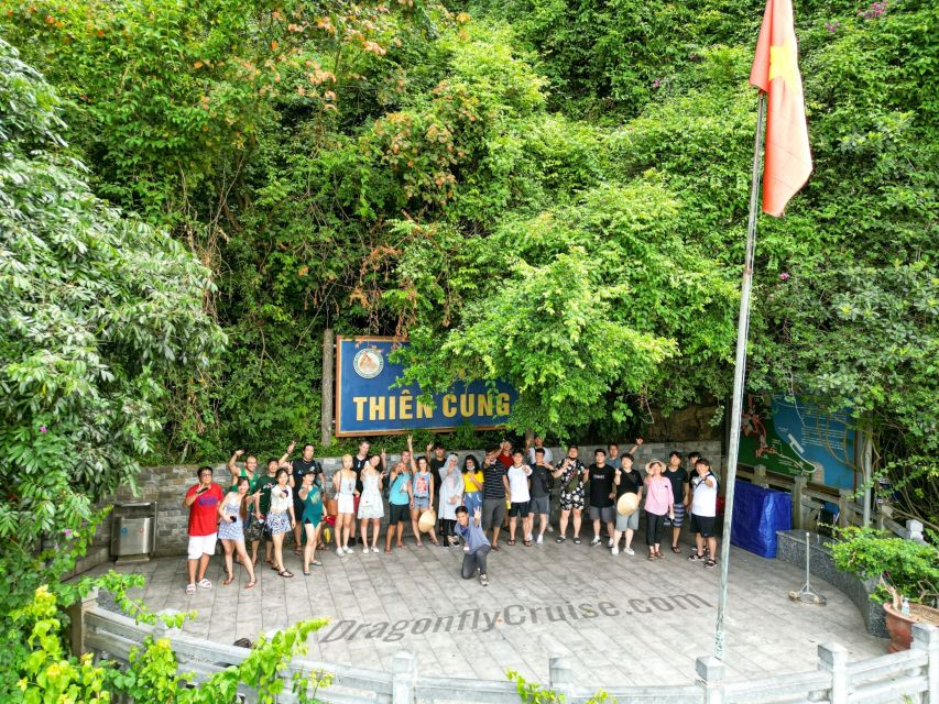 Hanoi: Islands & Caves Ha Long Cruise with Lunch & Kayaking - Guides, group size, and the feel of the day
