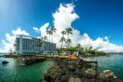 Historic Hilo Bay Waterfalls by Kayak