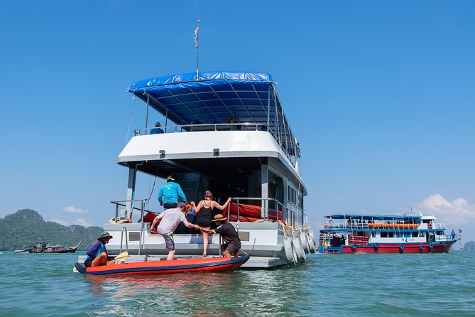 Hong by Starlight: Sea Cave Kayaking and Loy Krathong Floating - Lunch onboard and the first look at the bay