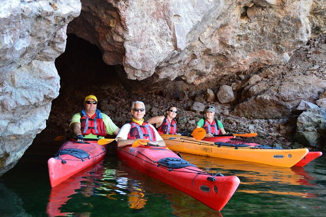 Hoover Dam & Hot Springs Kayak Tour with Lunch & Expert Guide - Who should book this Black Canyon trip