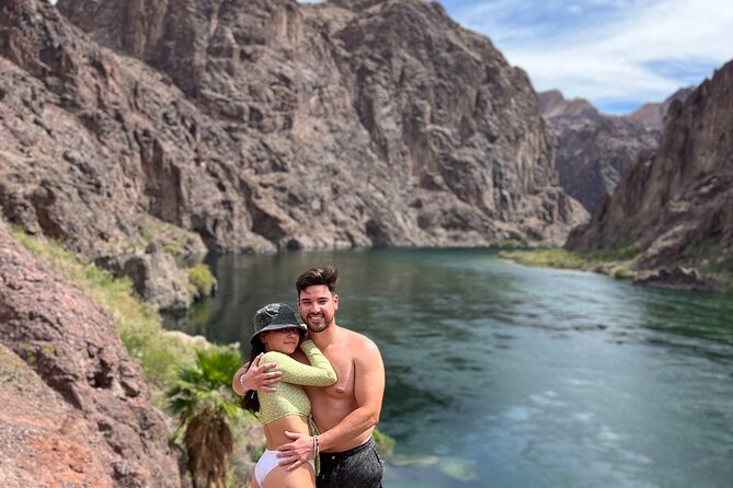 Hoover Dam Kayaking Trip, 6 Hot Springs, 6 Caves, 4 Waterfalls - Guides, photos, and the pace of the day