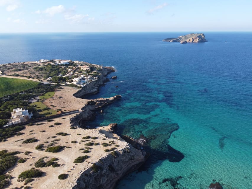 Ibiza: SpeedBoat trip to Atlantis & Es Vedra Snorkel+Paddle - Cala Comte on the return