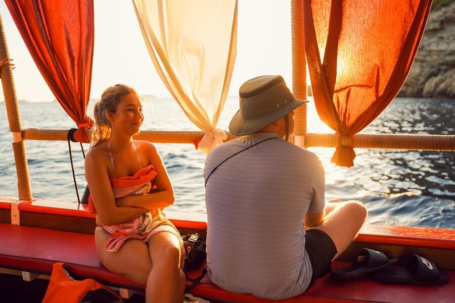 Ibiza: Sunset Boat Trip with Snorkeling, Kayaking, & Drinks - The sunset finale