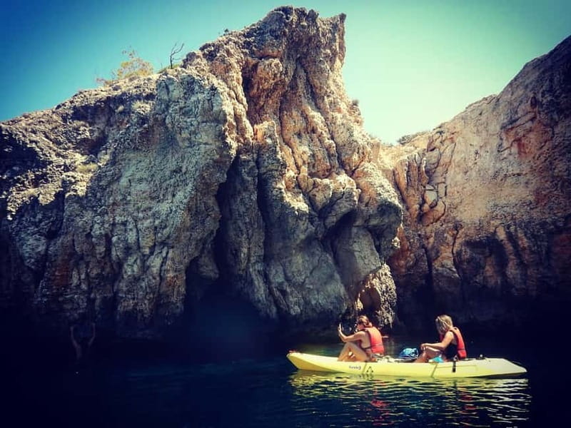 Ibiza: Xarraca Bay Guided Kayaking Tour - Reaching Cala Xuclar for a short break