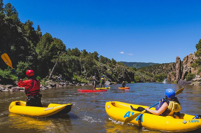 Inflatable Kayak Half-Day Excursion from Kremmling - Learning to handle your own inflatable kayak