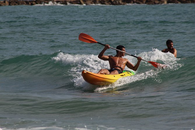 Initiation or guided tour in Kayak through the Bay of El Campello (Alicante) - Is $40.52 a fair price?