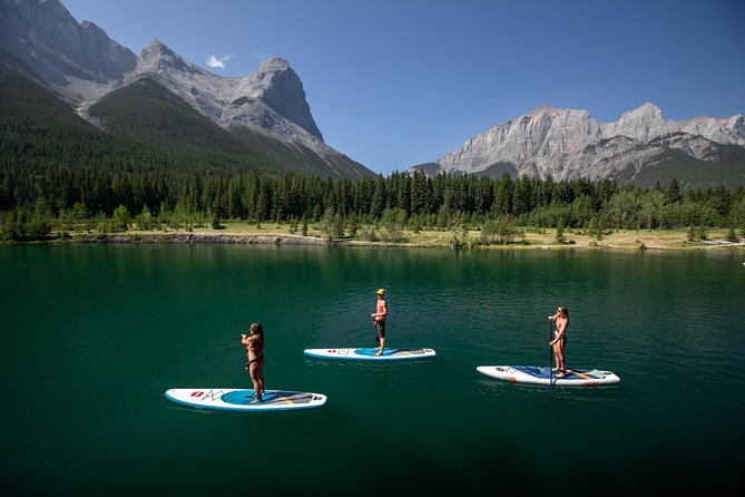 Intro to Stand Up Paddleboarding, Banff National Park - Your first minutes with the board and paddle