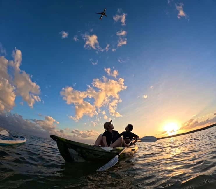 Ishigaki: Beautiful Sunset and Magic Hour Canoe Tour - Meeting at Ishigaki Port and reaching the river