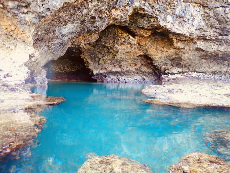 Ishigaki: Canoe or SUP at Kabira Bay&Snorkeling at Blue Cave - What the $93 price includes