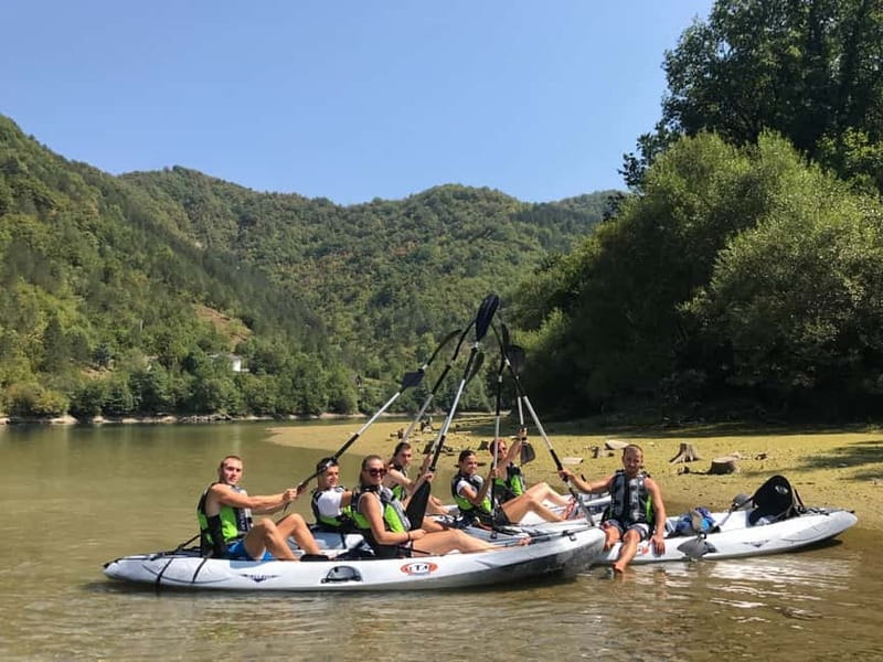Jablanica: Neretva Kayaking Tour near Mostar - Setting Out on Grabovica Lake