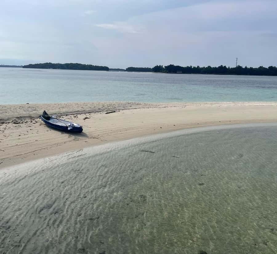Jakarta: Thousand Island Tour with Canoeing and Snorkeling - What the snorkeling is really like