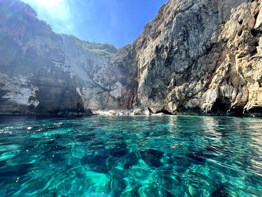 Jávea: Cala Portixol Kayak Tour with Snorkel & Cliff Jumping - Starting at Cala Portixol