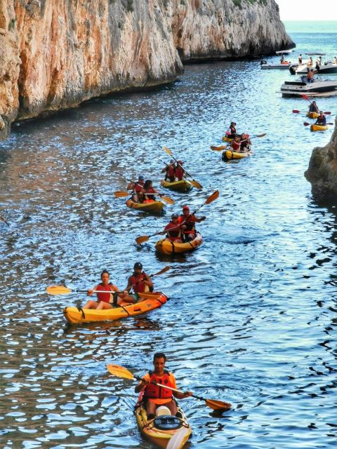 Jávea: Kayak trip to Granadella - Languages, cancellation, and planning details