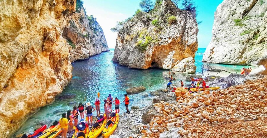 Jávea: Kayak trip to Granadella - Why Cala Granadella works so well by kayak