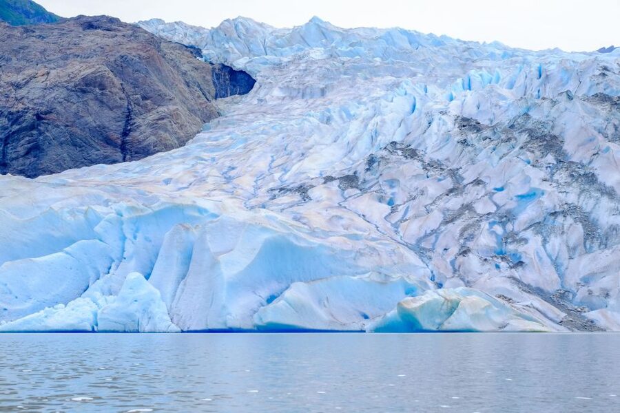 Juneau: Mendenhall Lake Canoe Tour - Why Mendenhall Lake is the right place to see the glacier