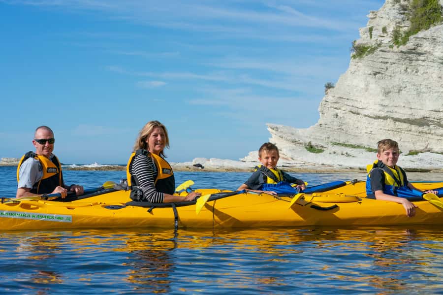 Kaikoura: Guided Family Kayaking Adventure - What to bring and what to wear