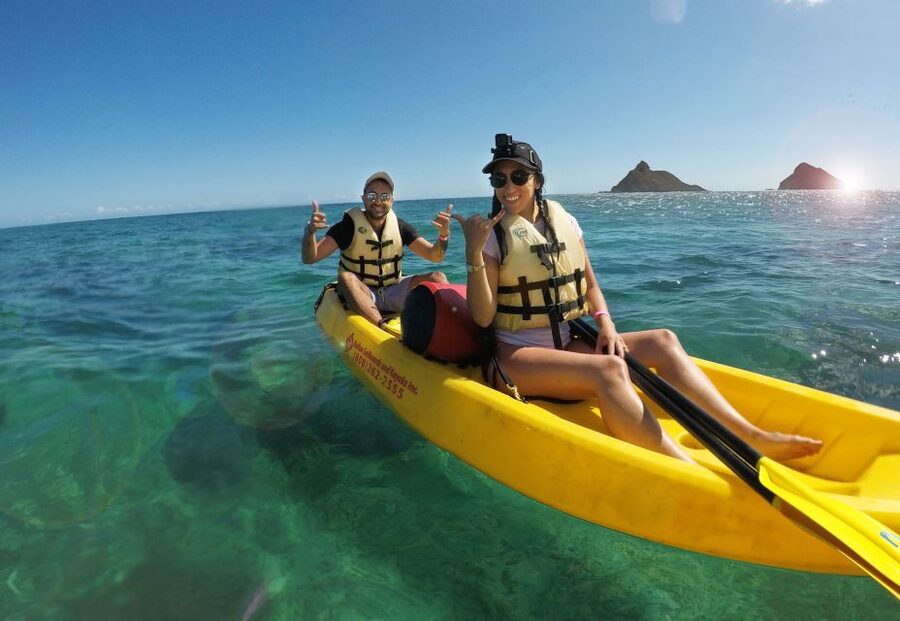 Kailua: Mokulua Islands Guided Kayak and Snorkeling Tour - Crossing Kailua Bay by kayak