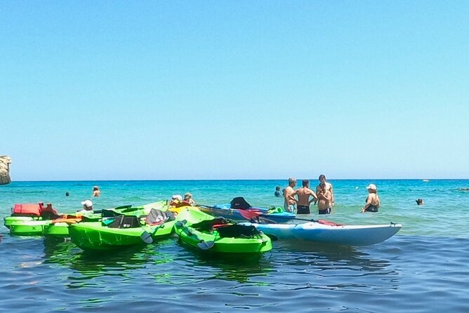 Kayak and canoe tour to Roca Vecchia and La Grotta della Poesia - Guides, group feel, and practical comfort