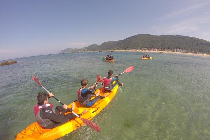 Kayak Route + Snorkel in Cantabria - Learning the kayak before heading out