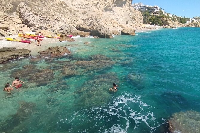 Kayak routes through the Coves of Villajoyosa - Snorkeling, rock jumps, and the fine print of sea conditions