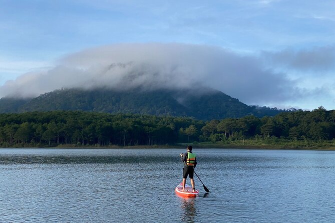 KAYAK/SUP IN DA LAT (1/2 day) - Why Tuyen Lam Lake is the right setting for a half-day paddle