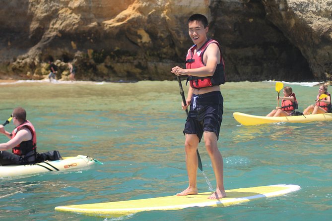 Kayak tour in Lagos to visit the caves. - The guides make a real difference