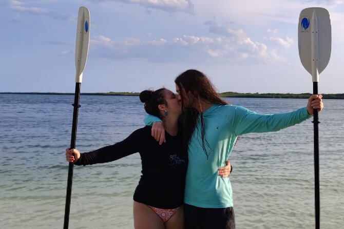 Kayak TOUR POR Laguna Nichupte Cancun - Axel, Gaby, and the value of a guide