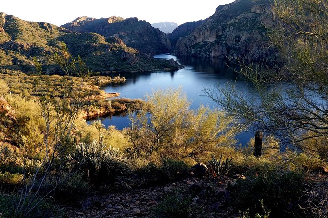 Kayaking 2 Hr Canyon & Cliffside on Saguaro Lake - What the lake feels like from a kayak
