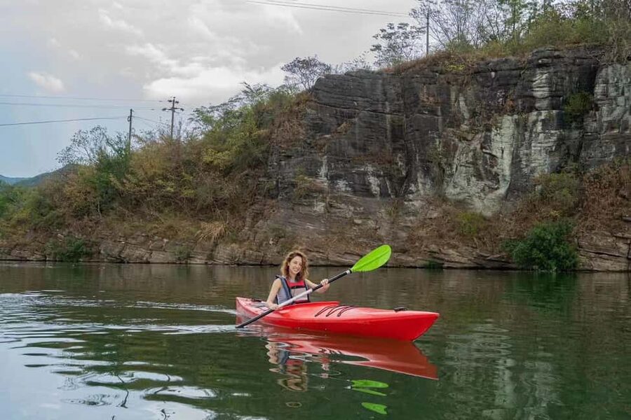 Kayaking tour with Local Guide( dry suit for winter) - Why beginners can feel comfortable