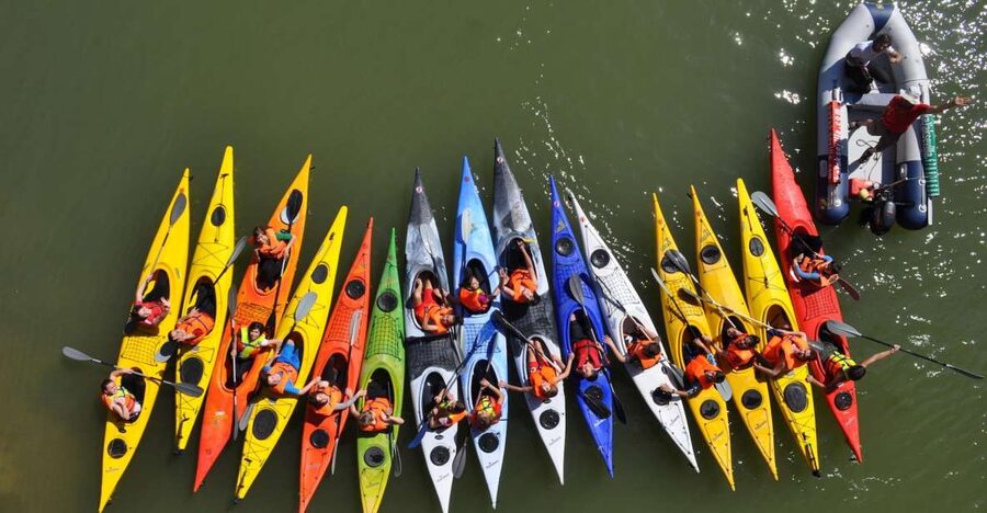 KayakTour or Rental+Premium Gear+QuickIntroCourse+Help - Paddling Seville from the river