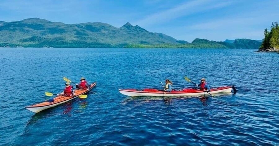 Ketchikan: Orca Cove Fast Boat and Sea Kayak Tour - Paddling among rainforest islands for 1.5 hours