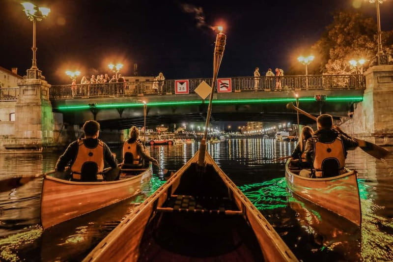 Klaipeda: Evening Guided Tour by Wooden Canoe - Jonas Hill and the old embankments