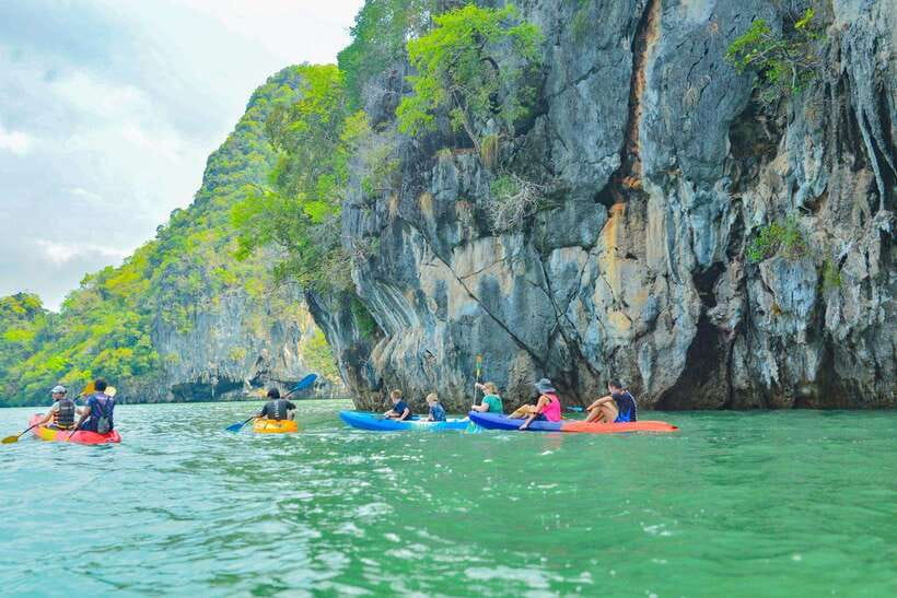 Ko Lanta: Full-Day Mangrove and Sea Cave Kayaking Experience - Why Koh Talabeng makes this trip special