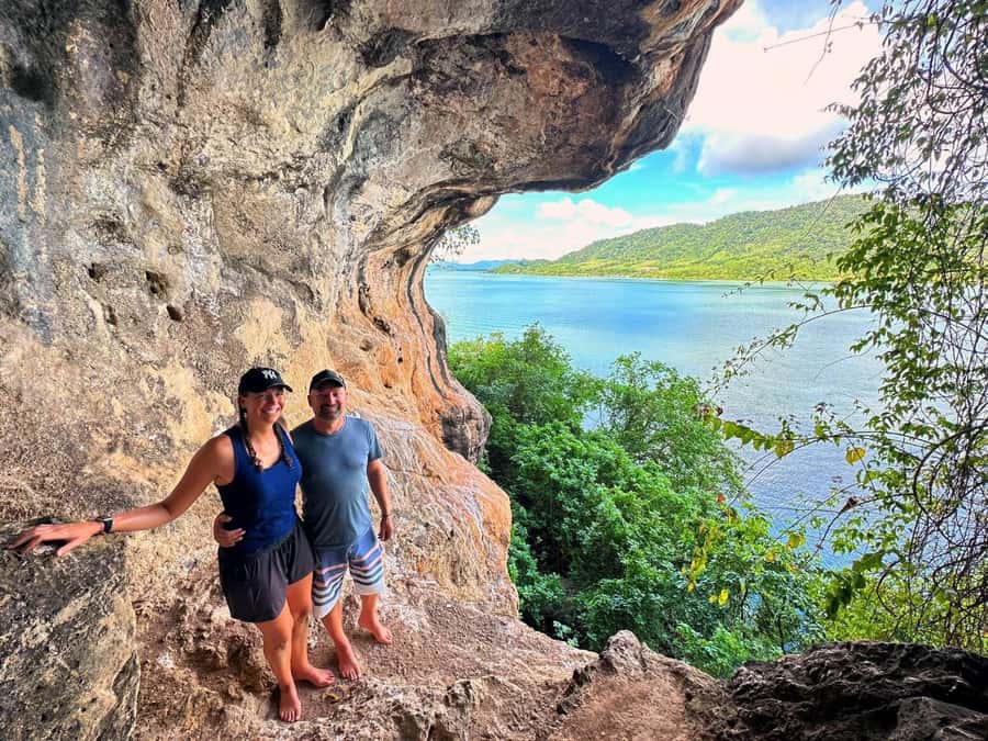 Ko Lanta: Half-Day Kayaking Koh Phee & Koh Talabeng 2 Caves - Why this four-hour trip works so well