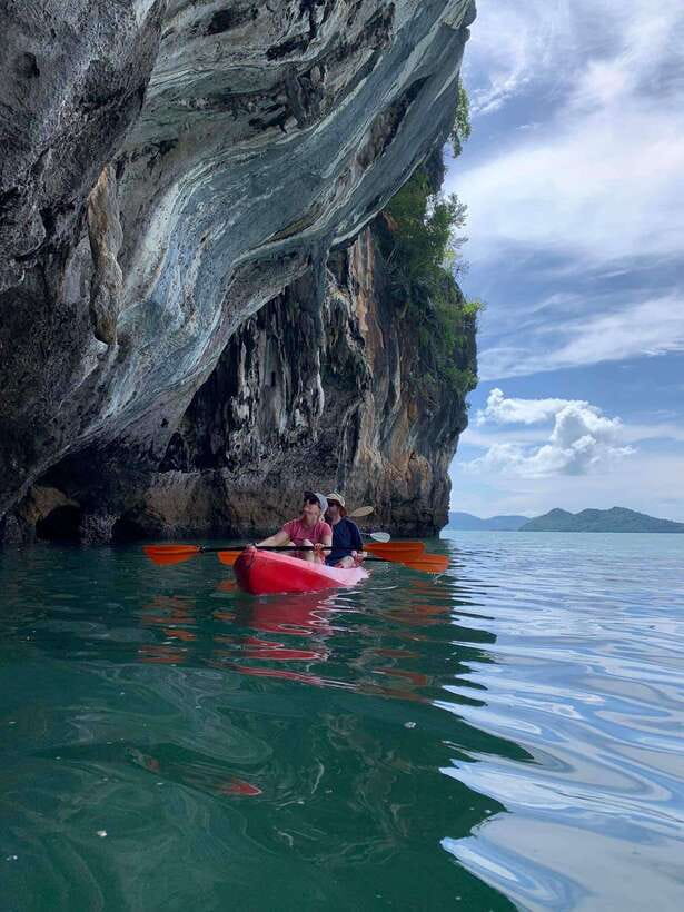 Ko Lanta: Half-Day Kayaking, Talabeng, Sea Cave & Mangrove - Koh Aung, a small island made for photographs