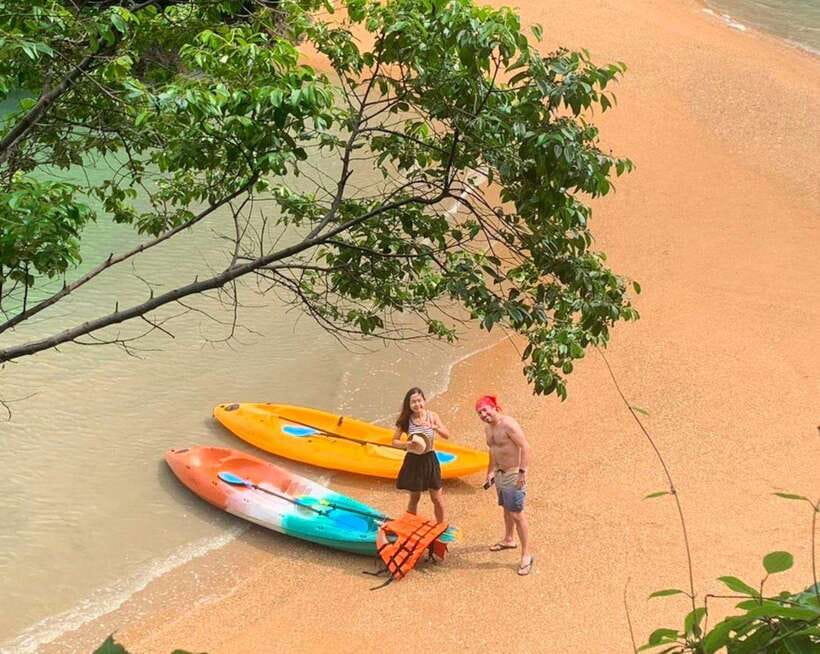 Ko Lanta: Kayak and Long-Tail Boat Nature and Wildlife Tour - Koh Phee and its unusual rock shapes