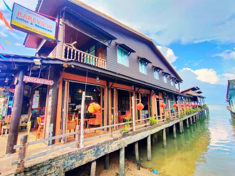Ko Lanta: National Park, Old Town, and Mangrove Kayak Tour - A quiet paddle at Thung Yee Peng
