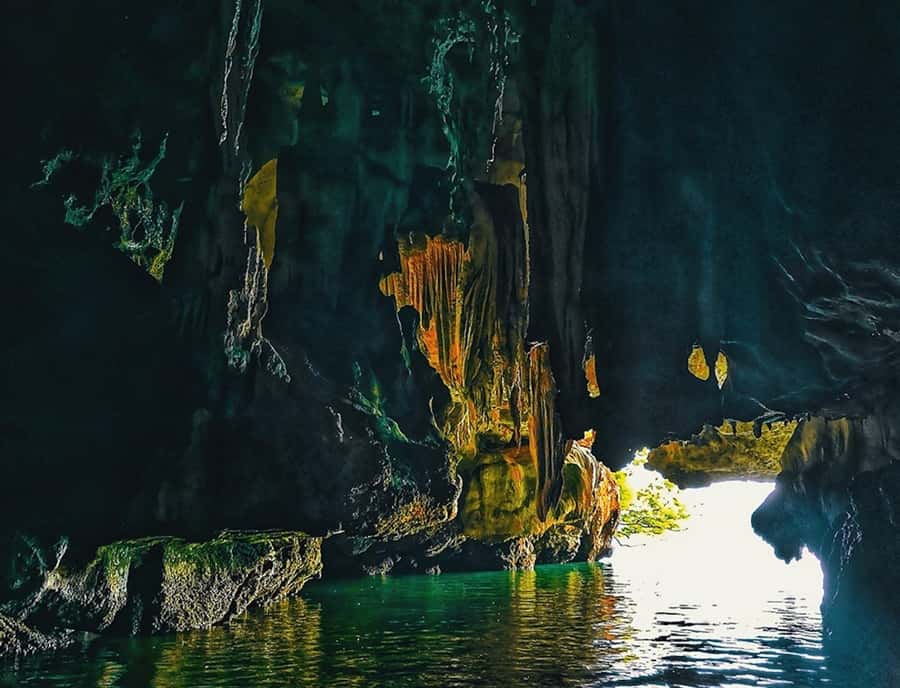 Ko Lanta: Private Mangrove & Sea Cave Kayaking Small Tour - Paddling through the Thung Yee Pheng mangroves