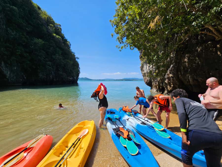 Koh Lanta: Kayaking and Longtail Boat Tour (Day trip) - Ghost Cave Island and the skull-shaped view