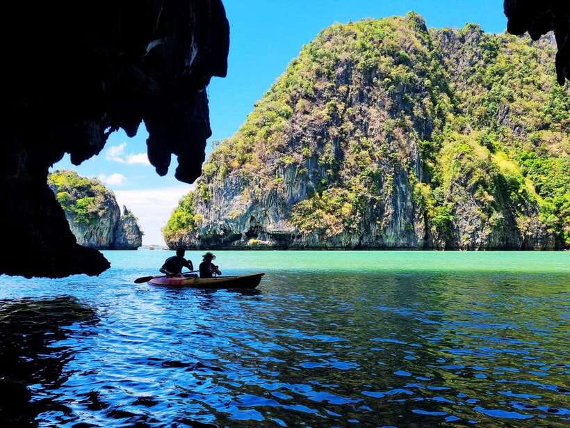 Koh Lanta: Sea Cave Kayaking and Talabeng Island Tour - A longtail boat view of Ung Island