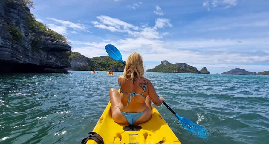Koh Pha Ngan: Day Tour Ang Thong with Kayak, Snorkel & Lunch - Snorkeling beside the limestone cliffs